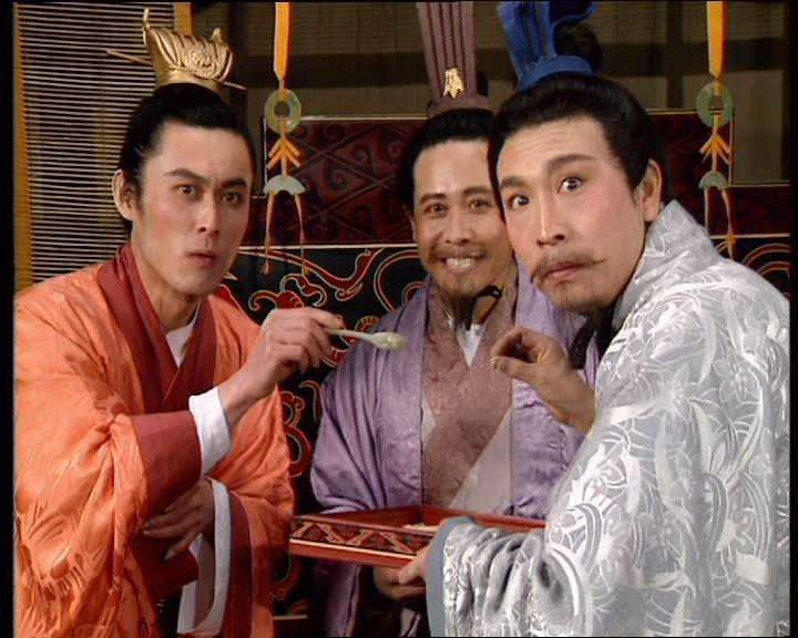 真正的小人往往深藏不露,与小人相处的七个表现