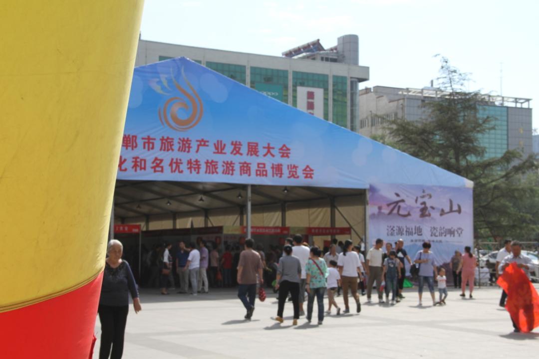 从寥寥无几到万人簇拥,从一无所有到遍地开花