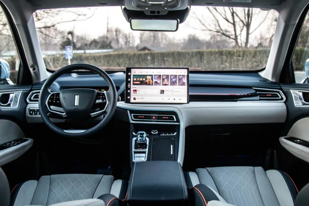 玛奇朵是插电混动版吗,玛奇朵插混版油耗