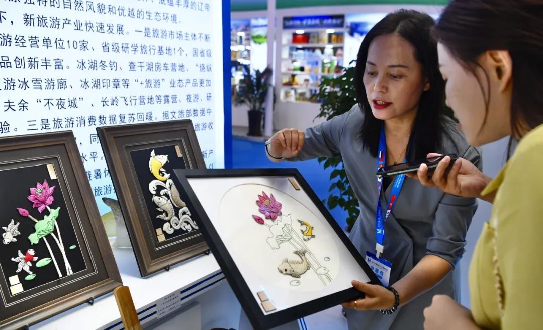 鎶㈠厛鎺㈢濂ョ壒鑾辨柉,鎶㈠厛鎺㈠崠鍦哄畬鏁寸増