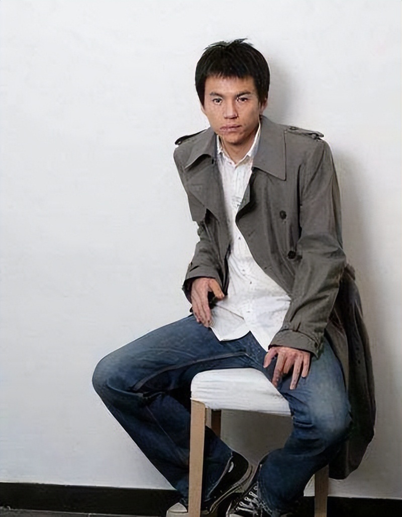 很罕见，中国的富二代们正在排队“离场”