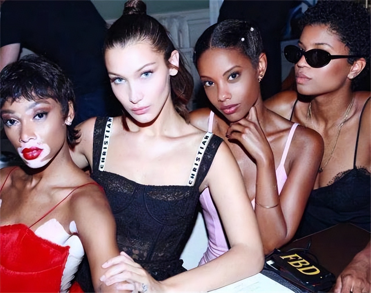 一晚赚上万，戛纳电影节钱色交易，成欧洲“高级陪客”赚钱天堂