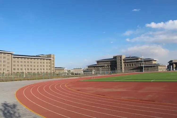 河套学院和内蒙古民族大学哪个好,内蒙古河套学院是本科学院吗