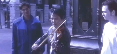 情歌王子张信哲，拒绝周迅求爱，却为王菲豪掷百万，至今不婚