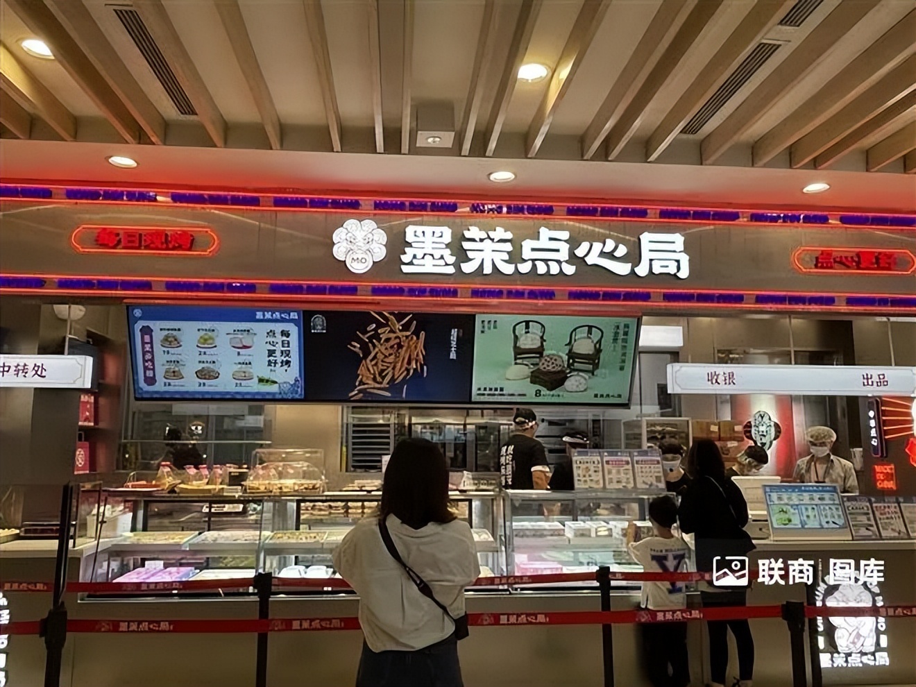 16%活不过一年，去年开的“杭州首店”如今怎么样了？