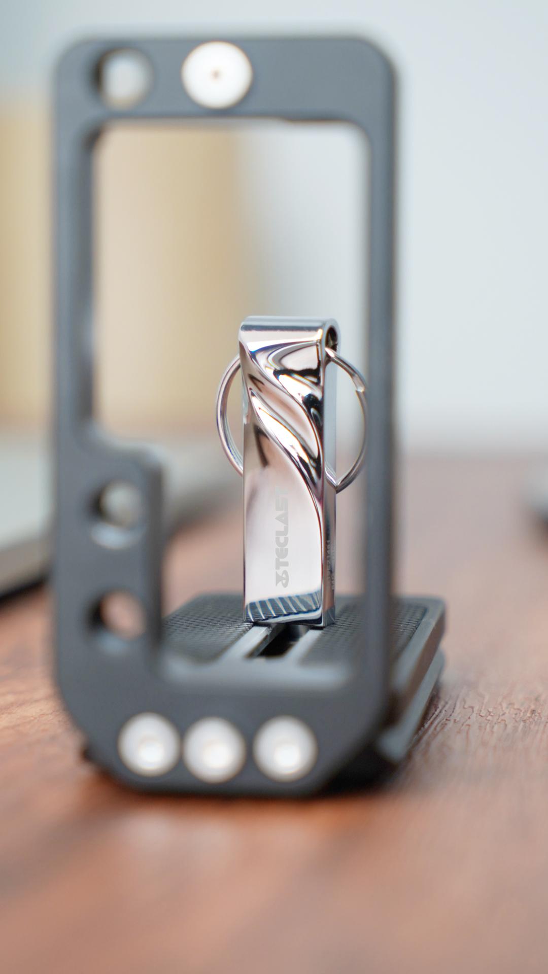 好看又抗打,一起来认识京东爆款:台电乐影3.1U盘的每一面