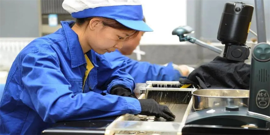 附近有什么厂子招工大龄女工,哪里有招女工五十左右的