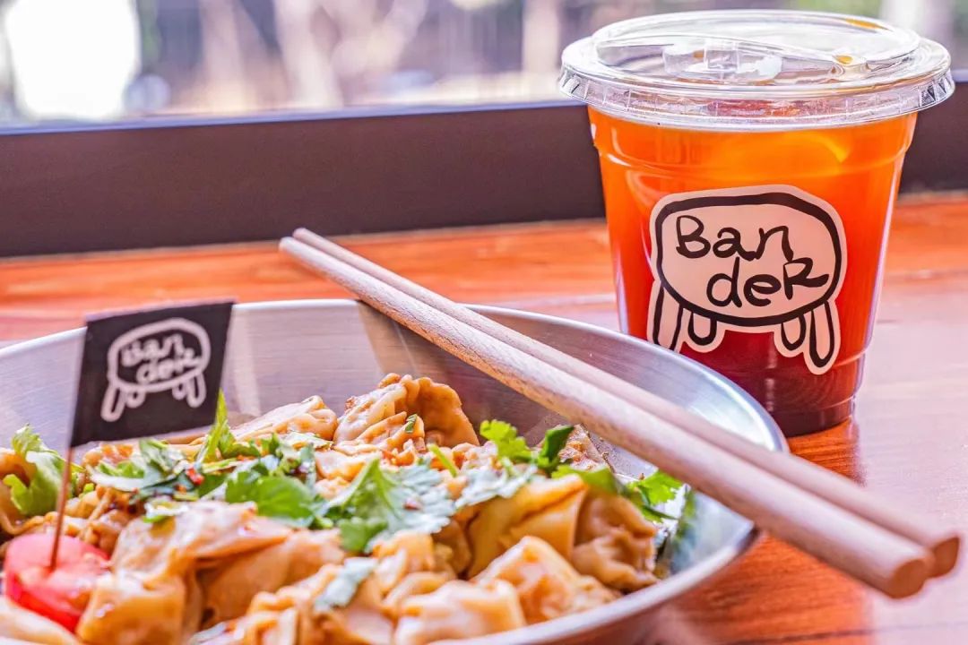 6元一杯的美式咖啡,6元一杯的咖啡店铺