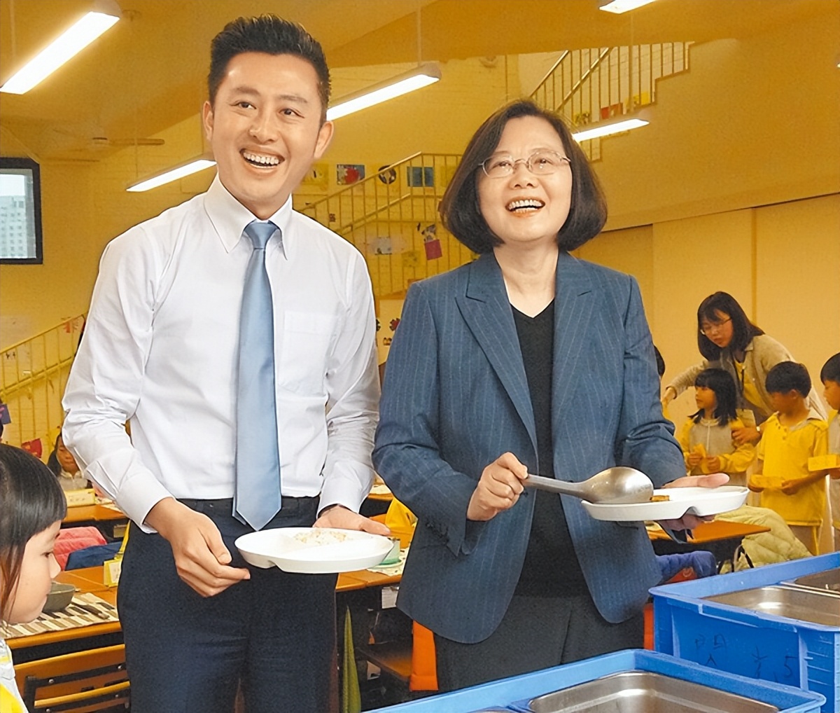 爱*歌国**手黄安和蔡英文“结婚、离婚”始末