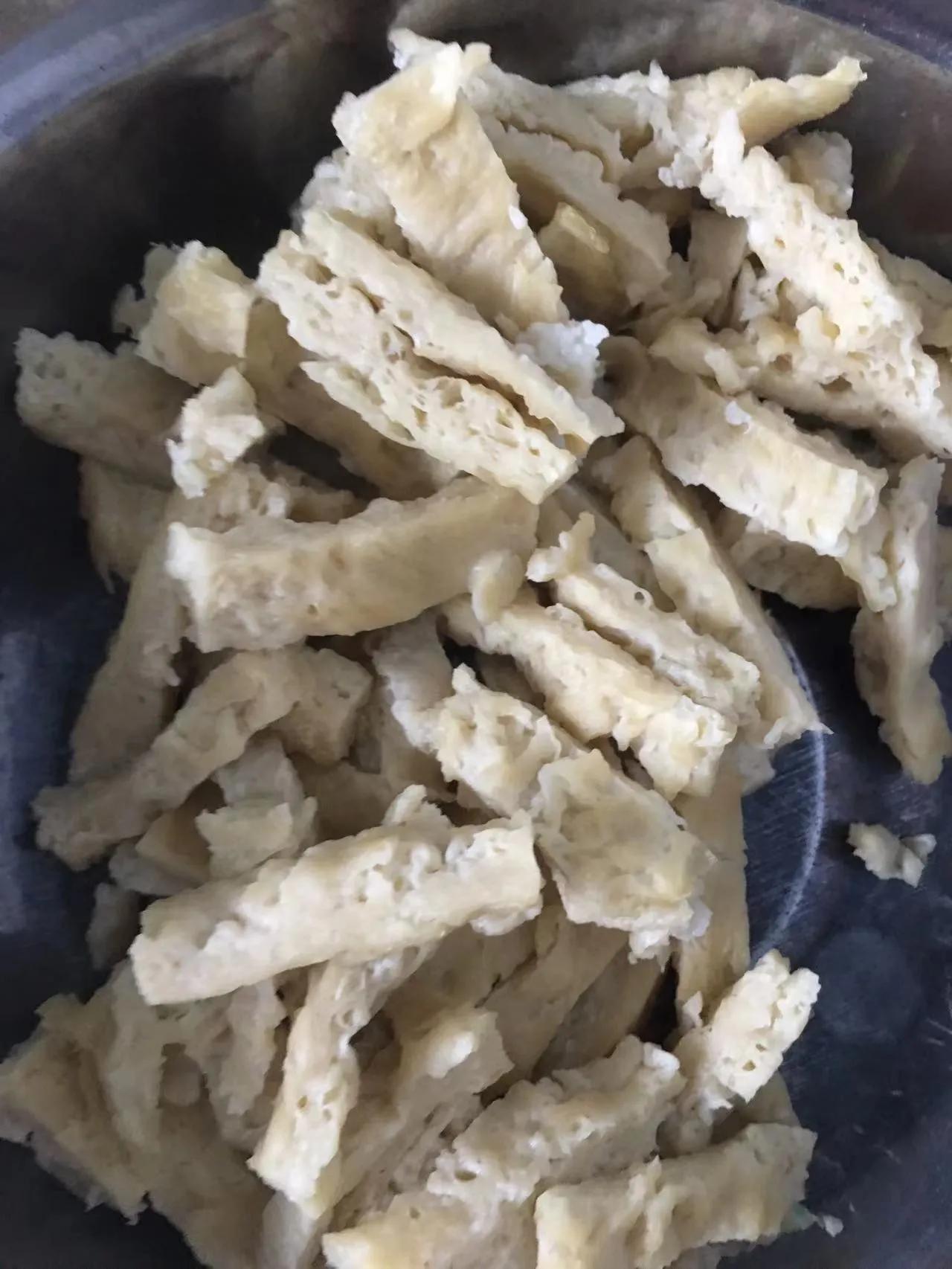 第一次学做凉皮的视频,学做凉皮多少钱