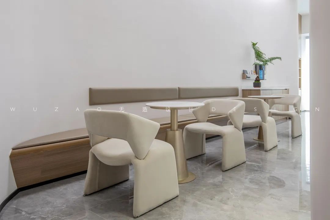 十多平方米牙科诊所装修设计风格,最新口腔装修设计效果图