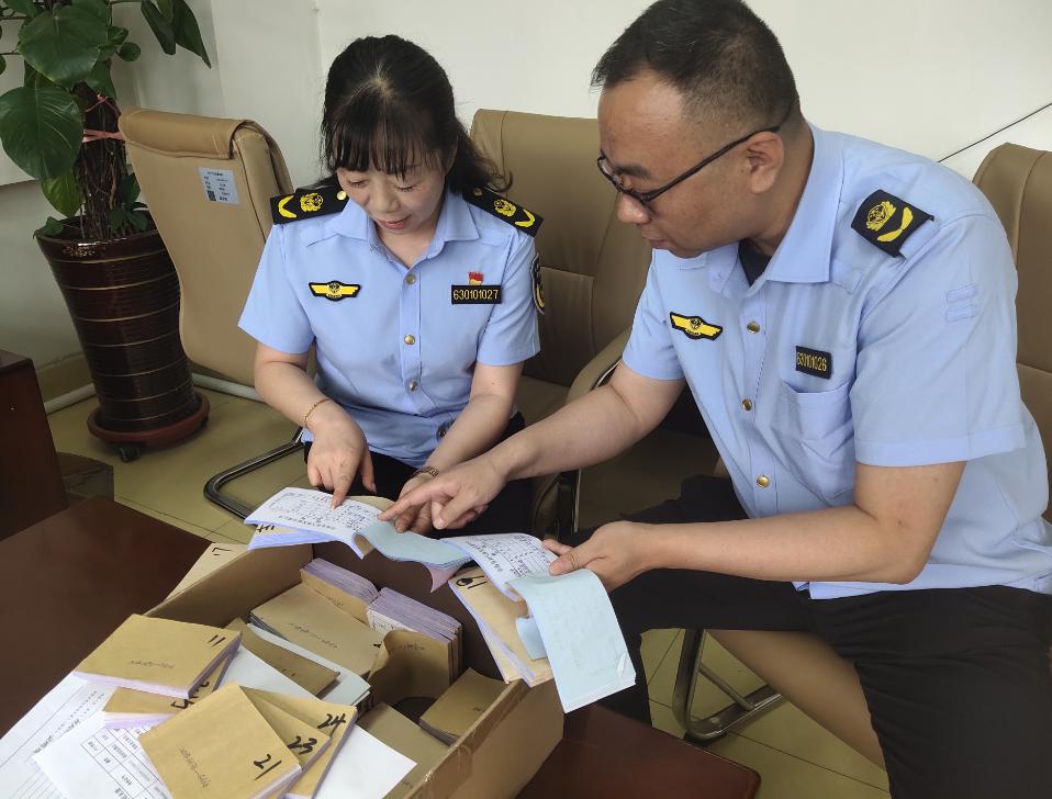 卖假烟算消费欺诈吗,卖假烟应该如何处罚