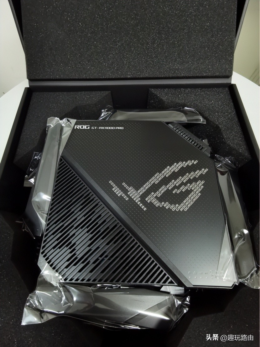 华硕ax11000pro游戏实测,华硕at-ax11000pro和八爪鱼7