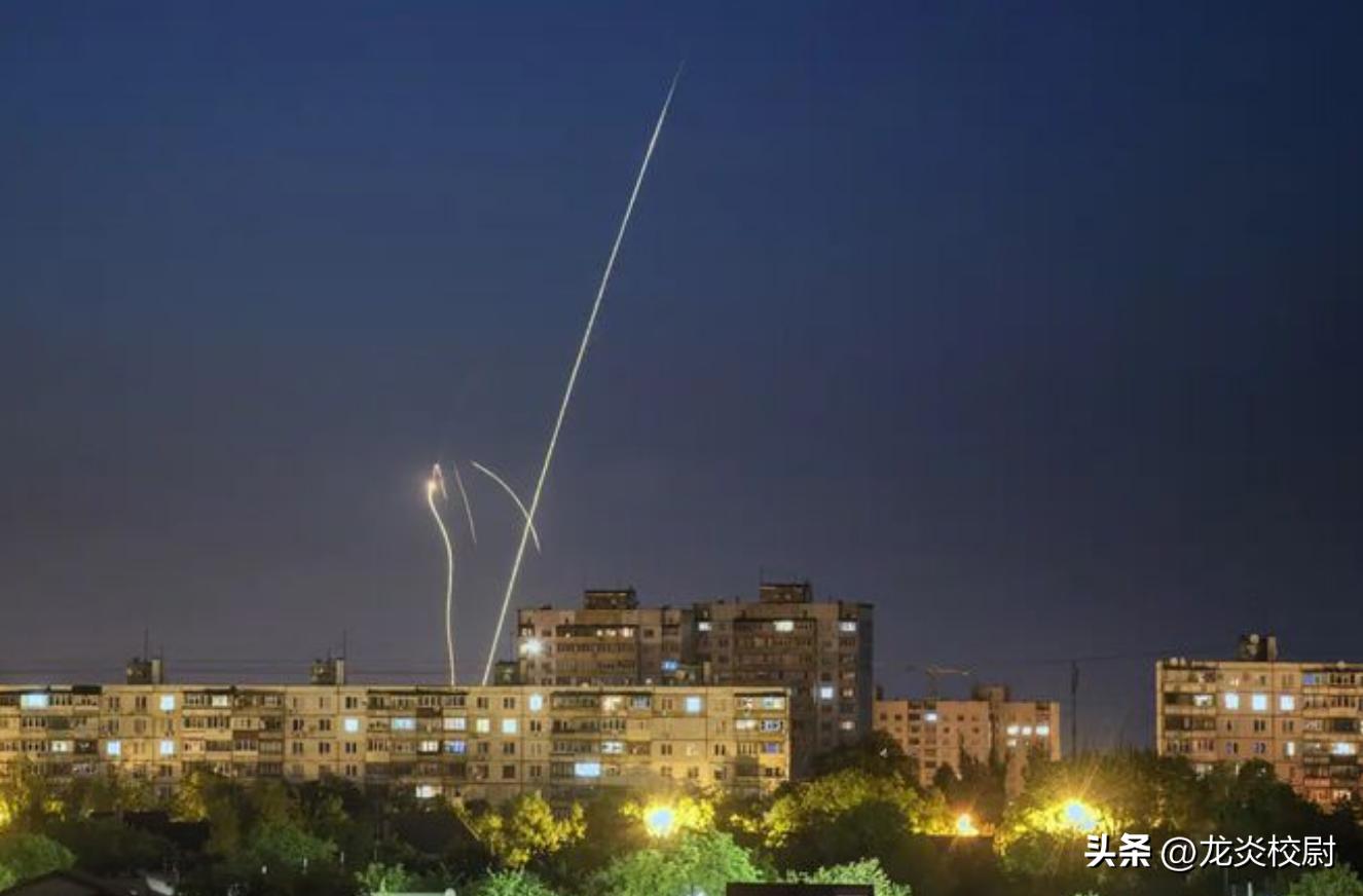 乌军对俄军发动14次空袭,乌军连续空袭克里米亚俄军目标