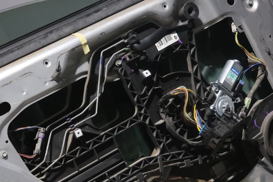 12款经典gl8车身翻新,怪兽修车老车翻新