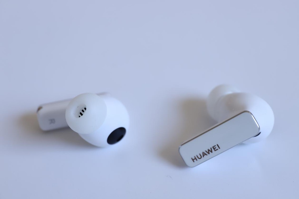 华为耳机freebudspro对比tws2e,华为freebudspro和airpodspro