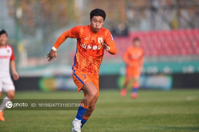 费莱尼戴帽助鲁能比赛,上港对阵泰山费莱尼全场回放