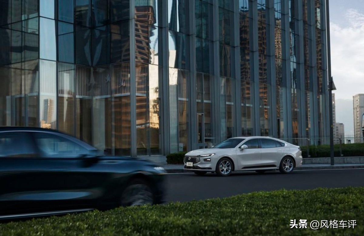 新蒙迪欧2021款1.5时尚版试驾视频,蒙迪欧2013款1.5t180时尚型试驾