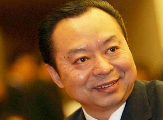 郑大清回馈家乡村民,郑大清为家乡捐款多少