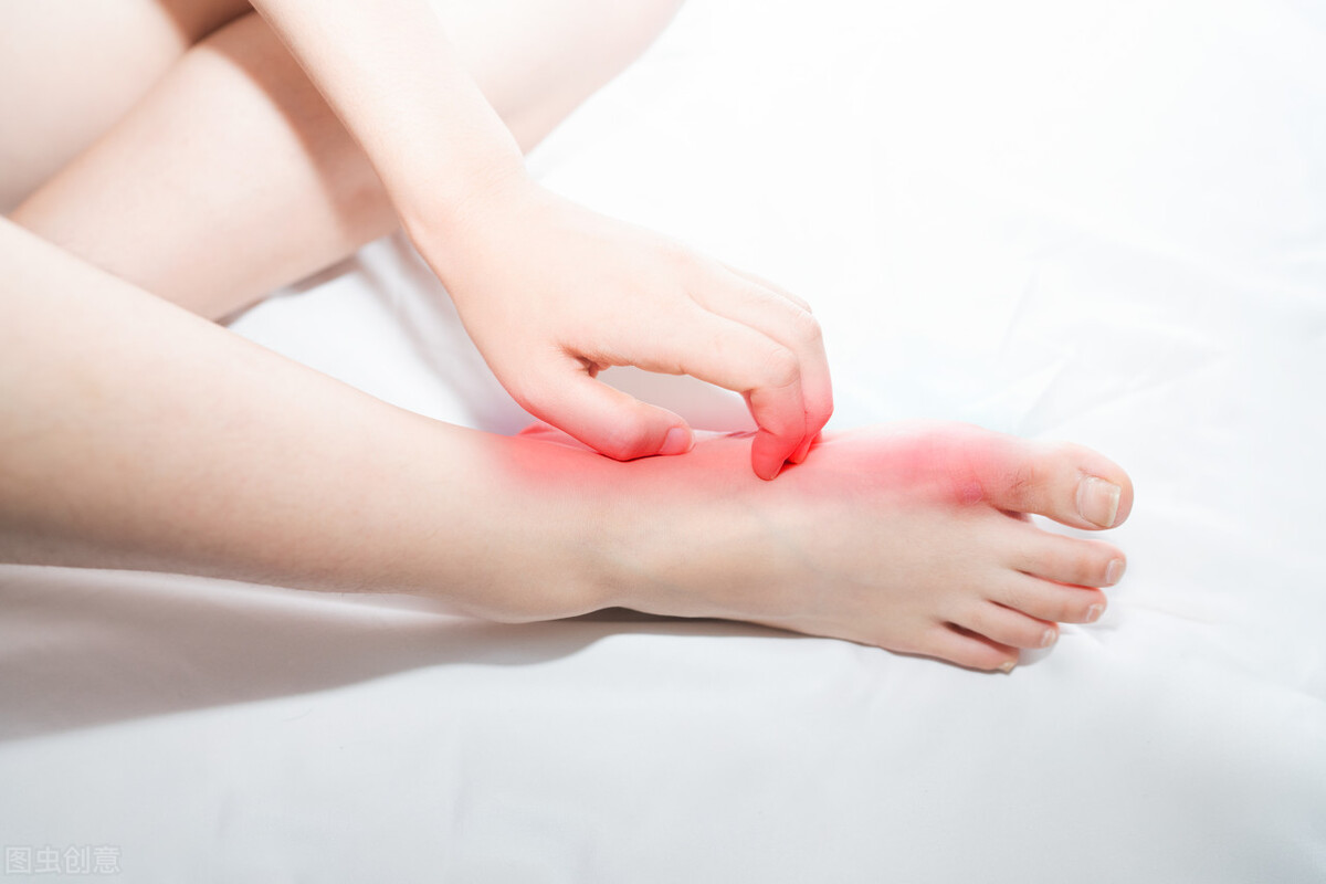 天天洗脚洗袜子脚还是臭怎么办,每天洗脚每天换袜子能改善脚臭吗