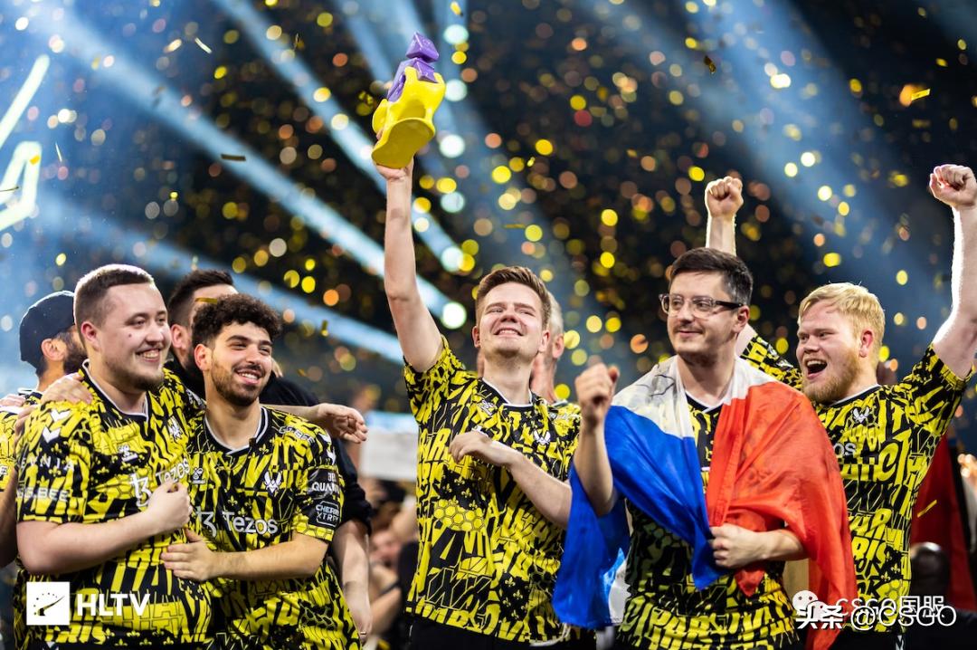 vitality巴黎夺冠球星卡,阿杜major五冠