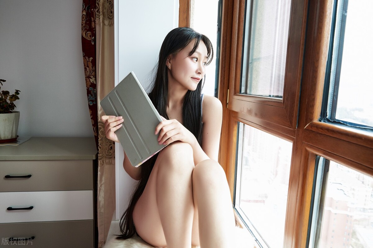 医院后勤行政权力与待遇比临床大得多，这不正常，必须改变！