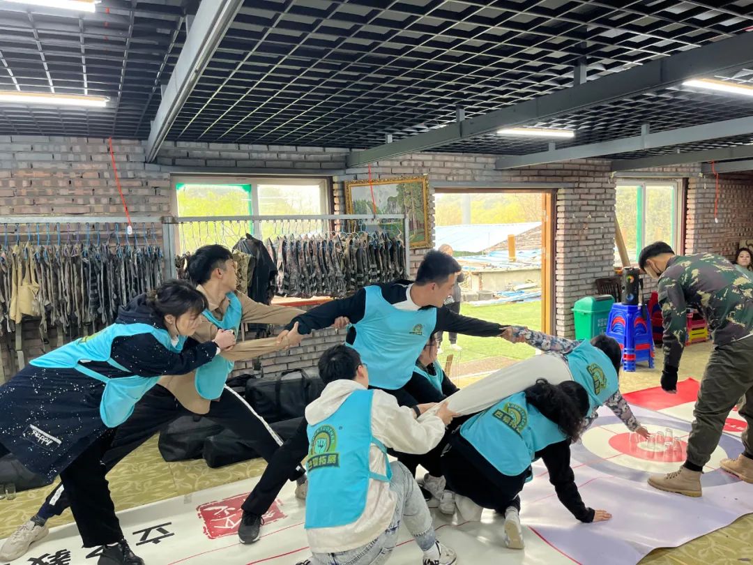 悦然成风扬帆起航——普兰店法院青工委开展“五四”青年拓展活动