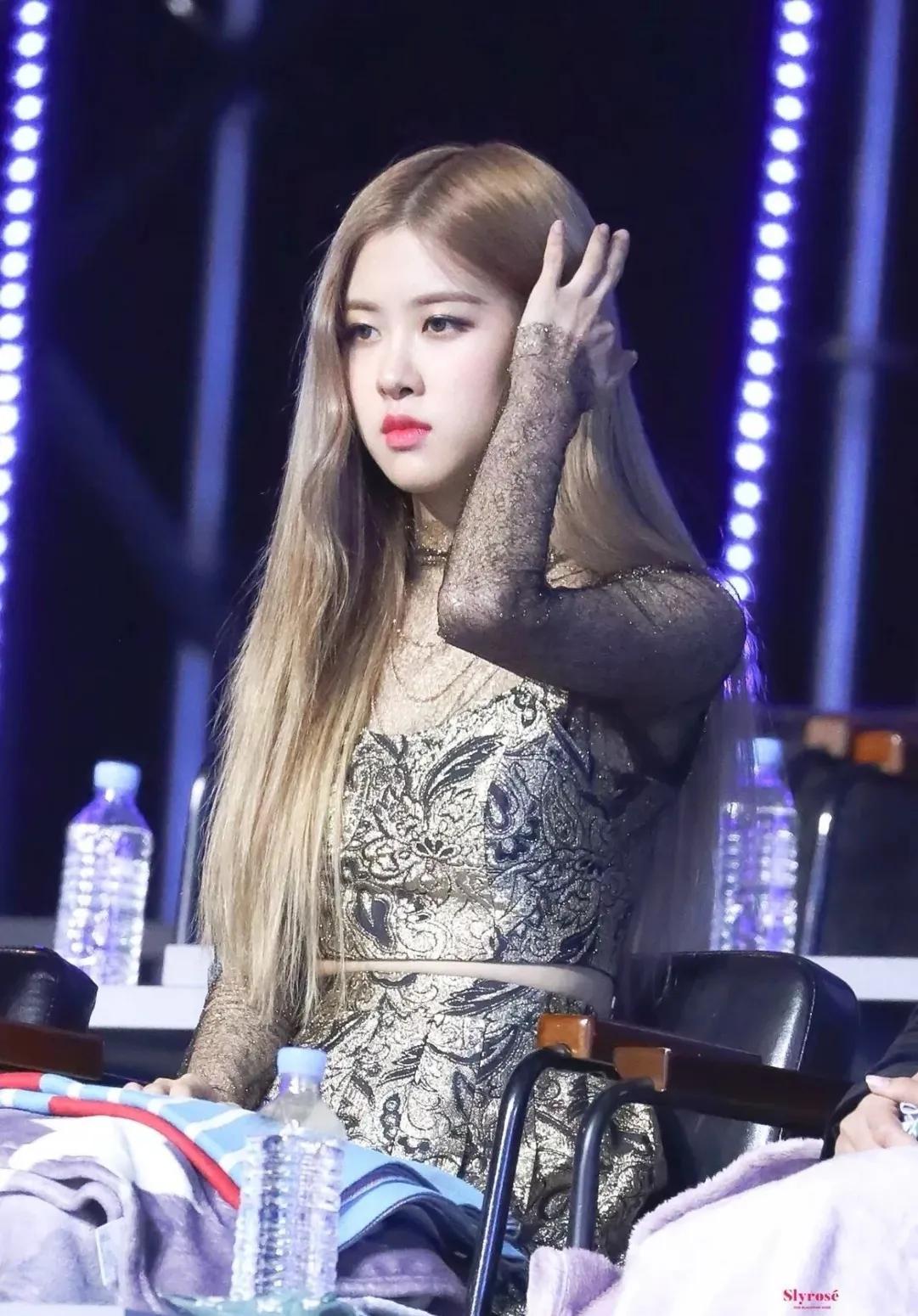 澳洲野玫瑰女士绝美海报 (罗婕女士 澳洲野玫瑰)