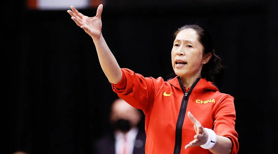 中国女篮永不言败,中国女篮姑娘们击败日本