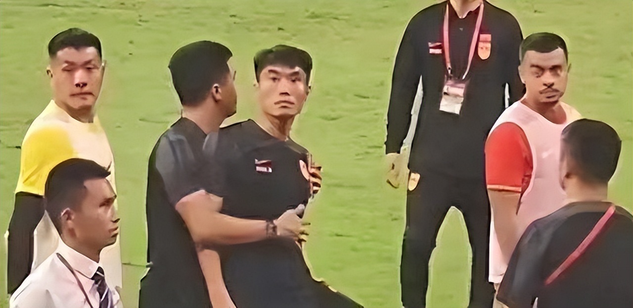 中国足球到底该不该被骂,中国足球为什么被骂