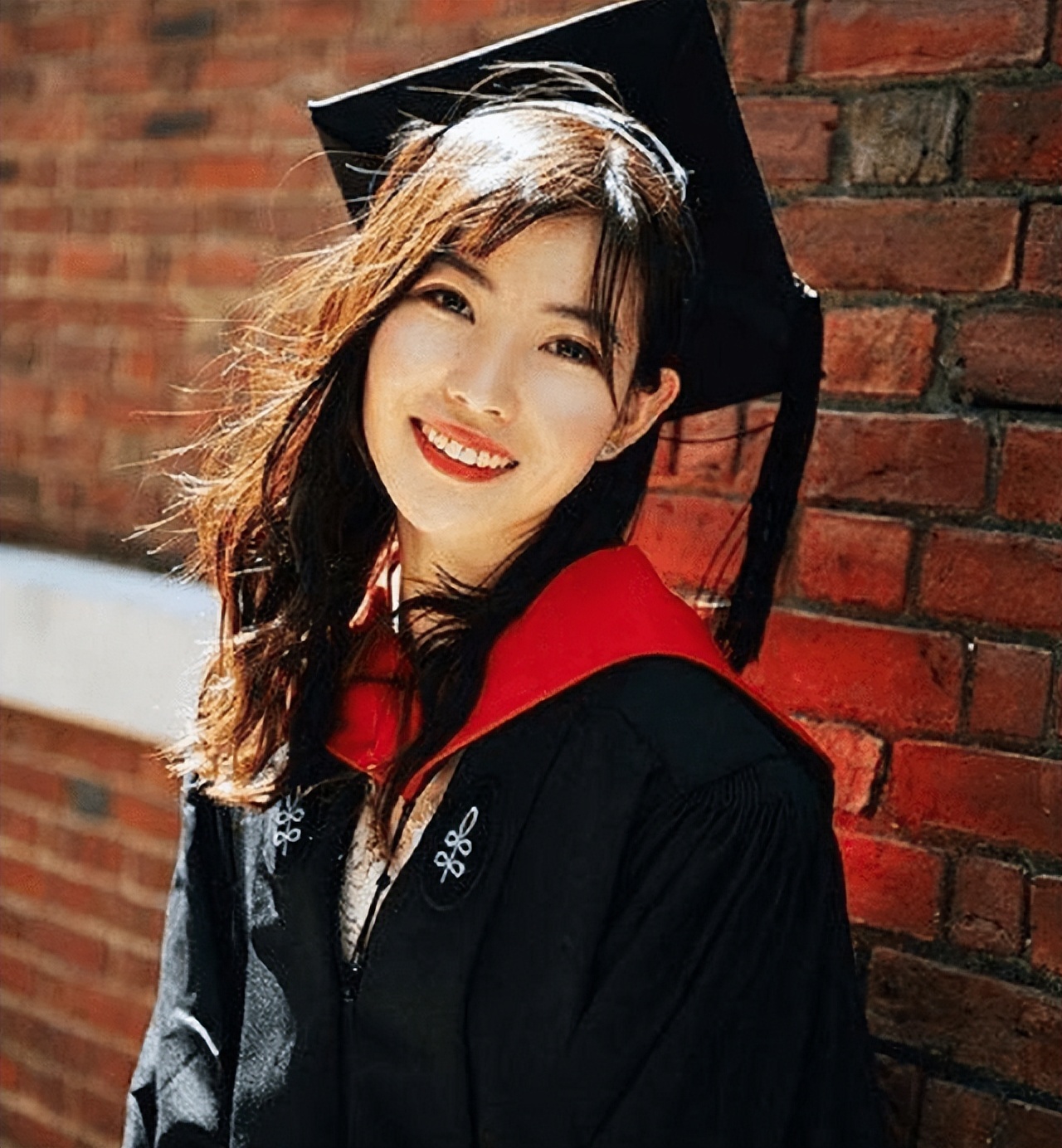 17岁女孩拒绝保送清华北大,浙江女孩考取哈佛