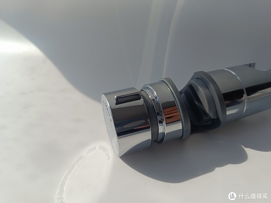 花洒头会不会掉落,不容易摔坏的花洒头