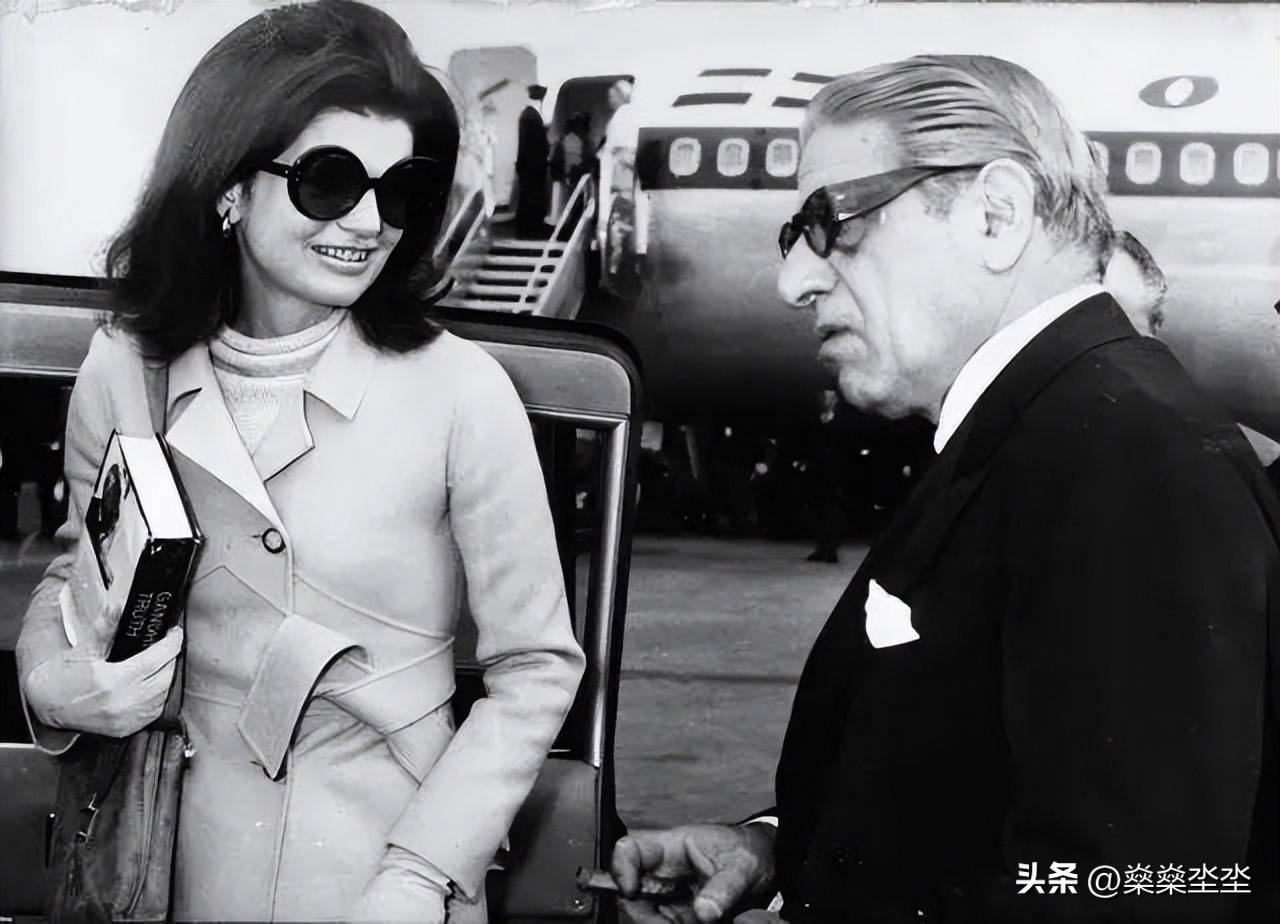 美貌杰奎琳,肯尼迪老婆杰奎琳与过去划清界限