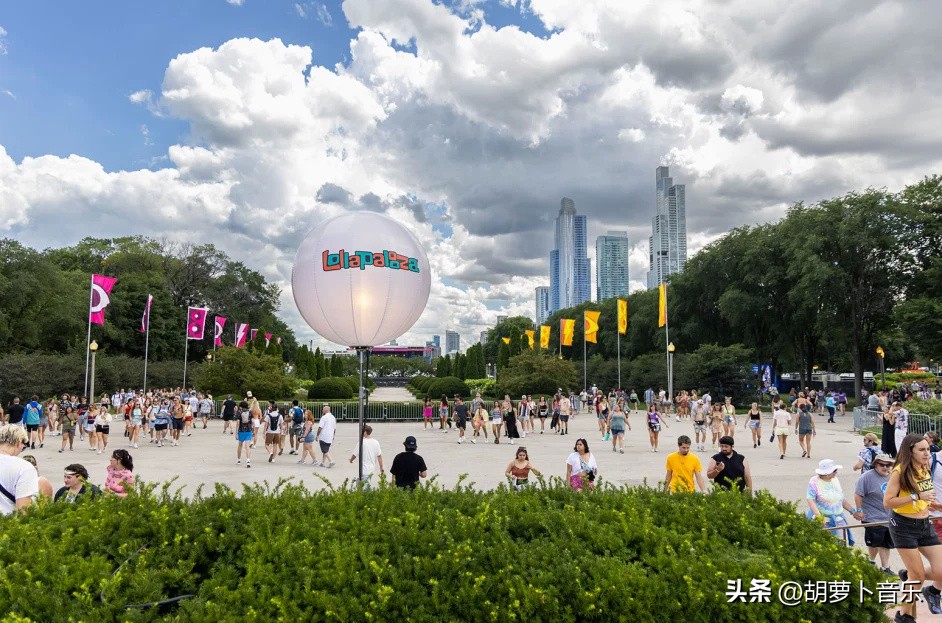 碧昂丝新专辑封面,碧昂丝最震撼的一期