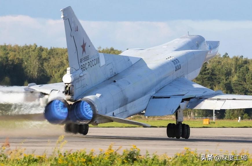 图22超音速轰炸机,图22轰炸机和轰六