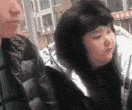 这衣服怎么穿内衣呀?不穿内衣怎么挺起来啊?