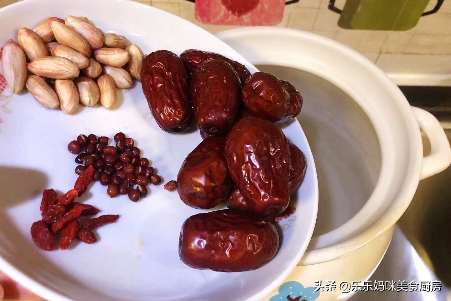 婴儿坐月子汤有哪些做法,教你在月子期间做几种简单的汤