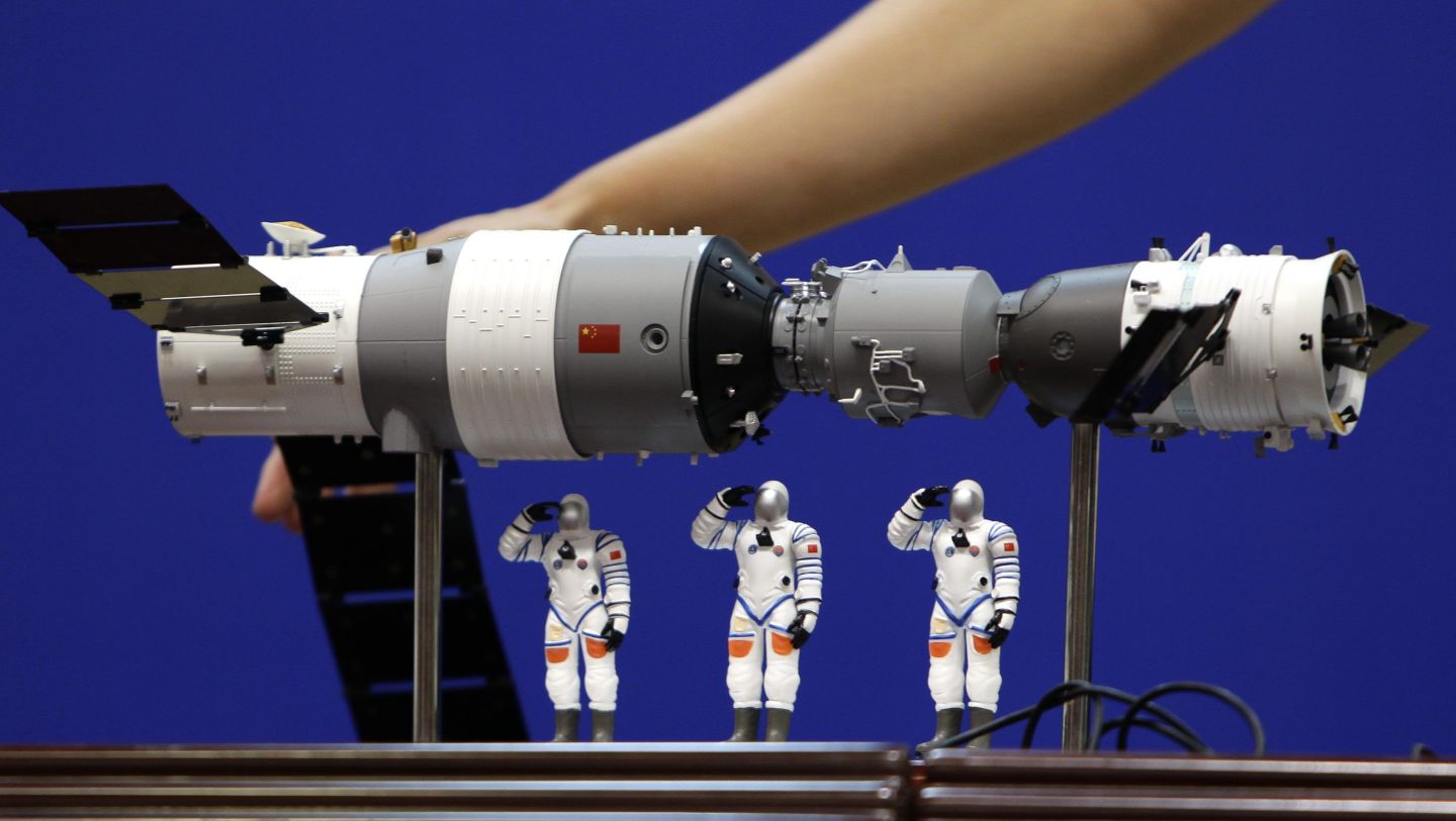 神舟十六号航天员何时进入空间站,神舟6号宇航员是第几次上太空