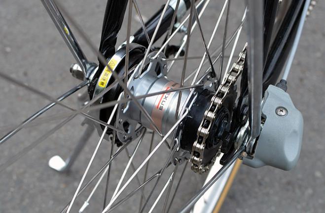 凤凰永久和捷安特哪个值得买,永久自行车对比捷安特