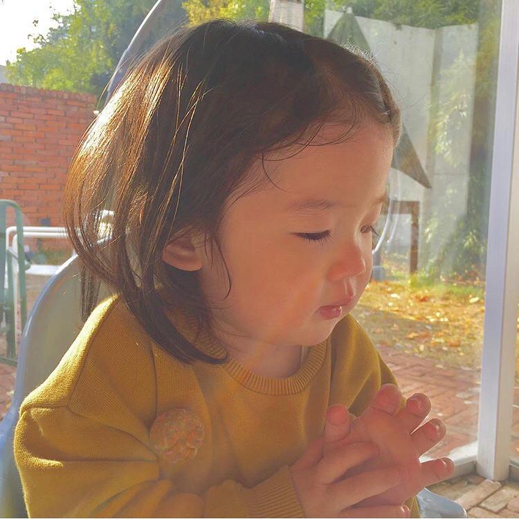 最近超火的可爱小女孩表情包,小女孩可爱萌表情包