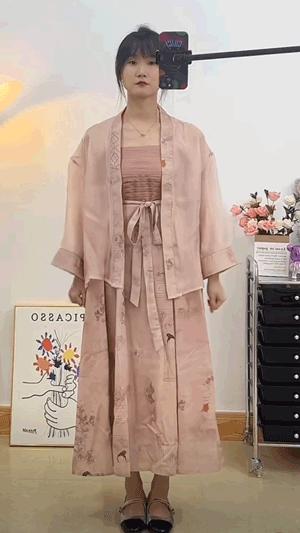 拼多多直播间衣服那么便宜靠谱吗,安踏同样的衣服拼多多比淘宝便宜