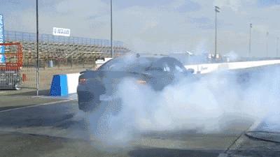 买车怎么看耗油量小的车,买车怎么看耗油高不高