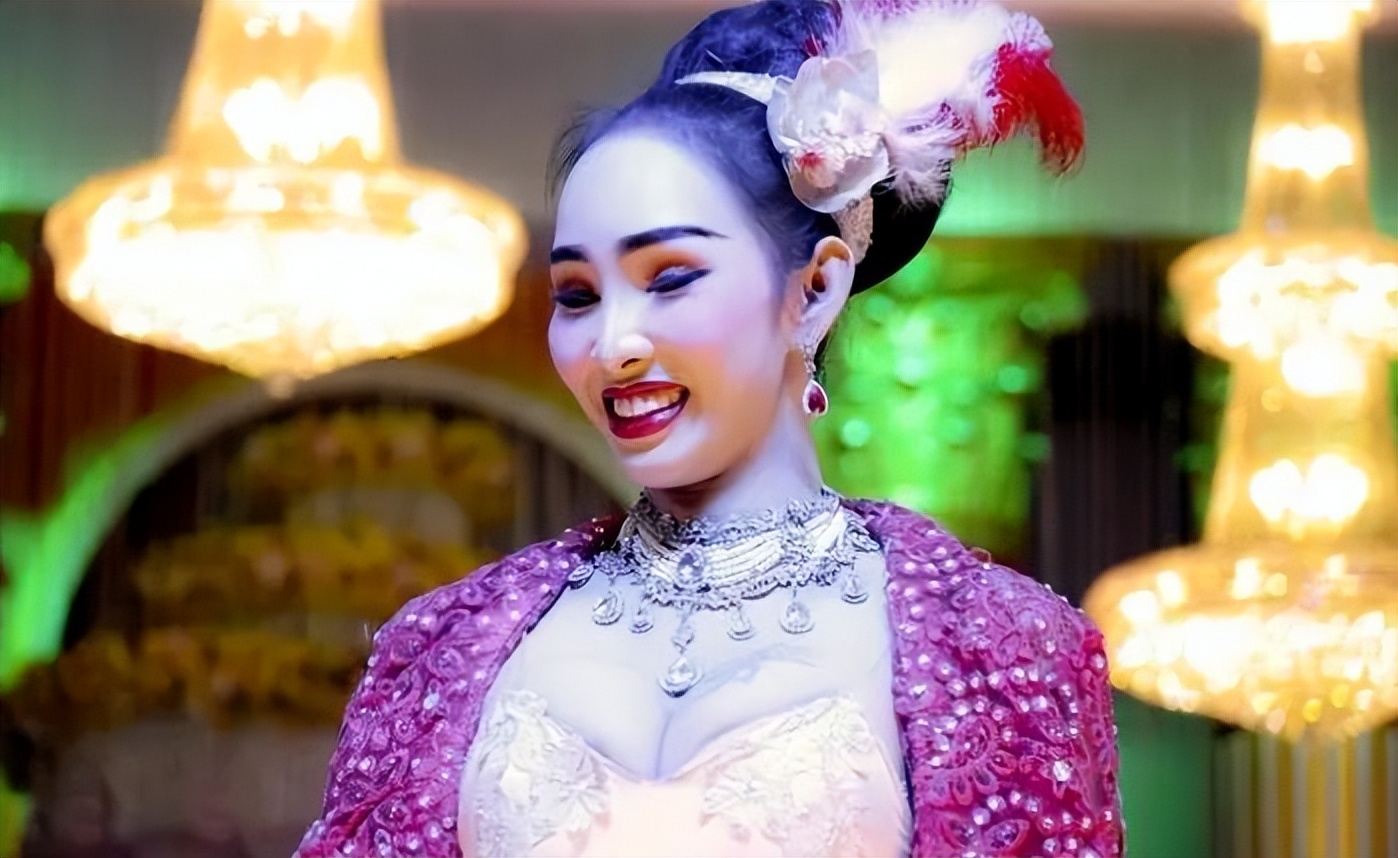 泰国美女与人妖怎么区分,在泰国如何区分人妖和女性