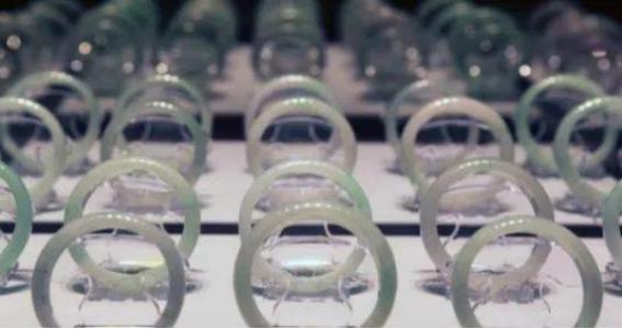 翡翠手镯怎样挑选最好,如何挑选到最适合自己的翡翠手镯