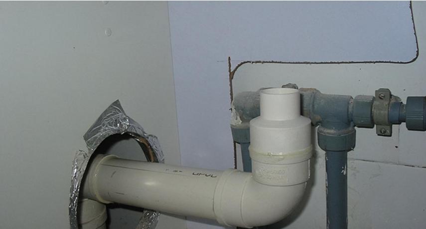 为什么不能将开水倒进厨房下水道,厨房焯过菜热水放哪好