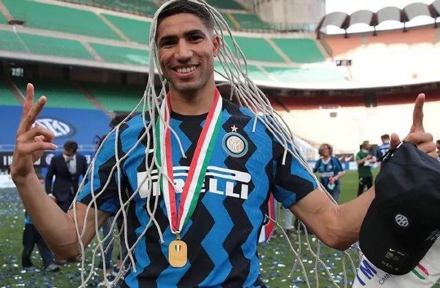 马洛塔第一经理人,马洛塔签约曼联