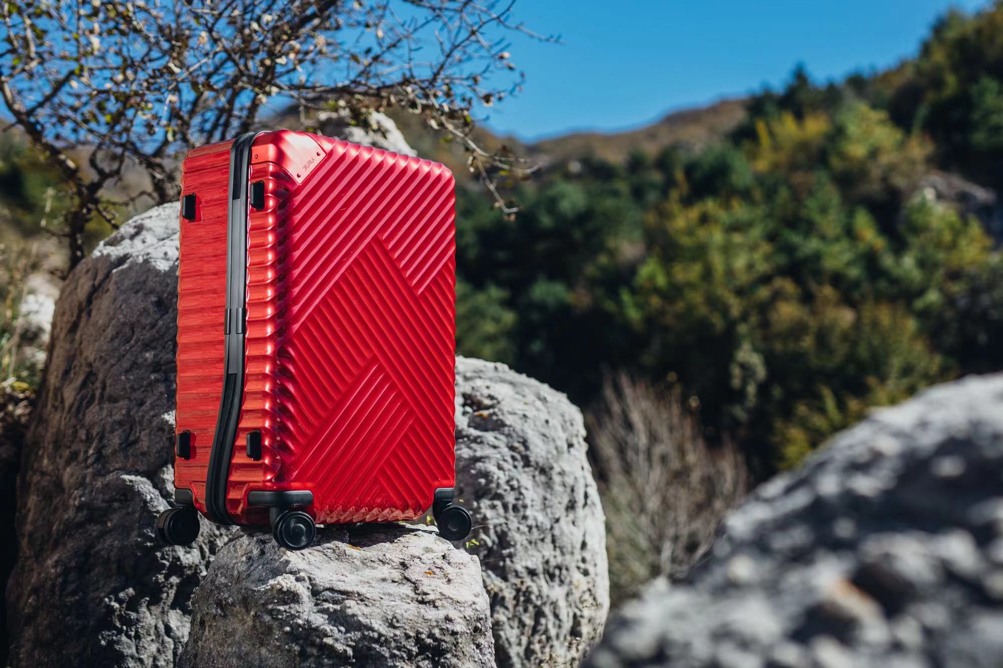 舒提啦抗摔旅行箱怎么样,耐磨耐摔耐用的旅行箱