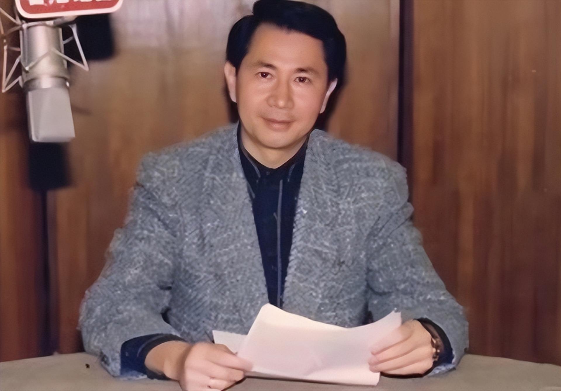 知名播音王子81岁还坚持做网红！皮肤松弛显沧桑，移民国外多年