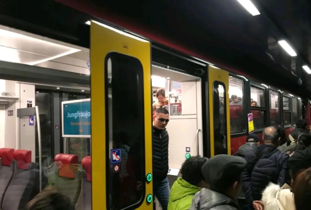 少女峰瑞士最著名山峰,瑞士少女峰黄山