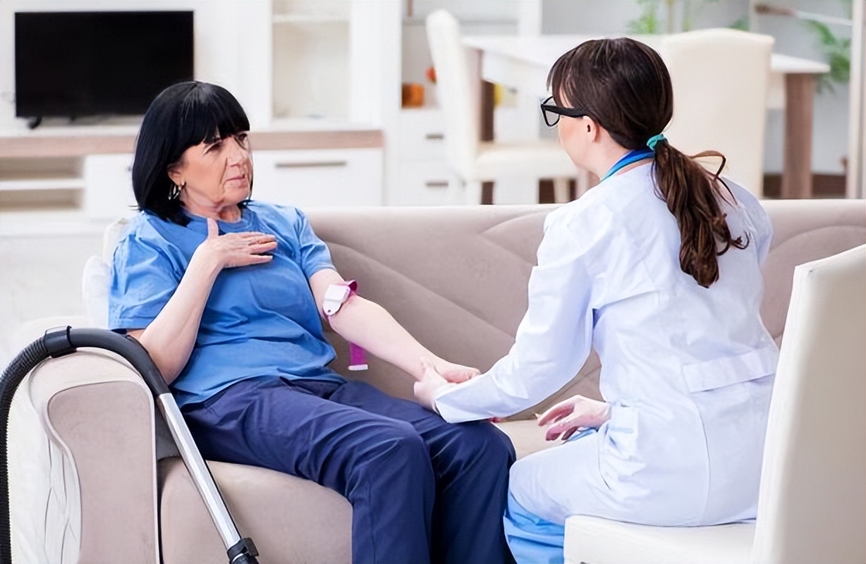 血糖高多吃苹果有什么好处,糖尿病人吃苹果后血糖升高多少